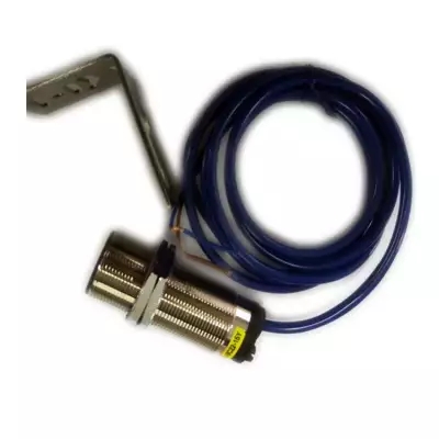 SS2-220V-B-1提升機速度開關、SSS-HL速度傳感器安裝在被傳動軸旁廠家
